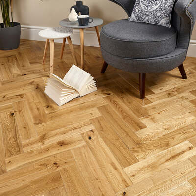 Lusso Carrara Luxe Natural Lacquered Oak Herringbone Engineered Wood Flooring