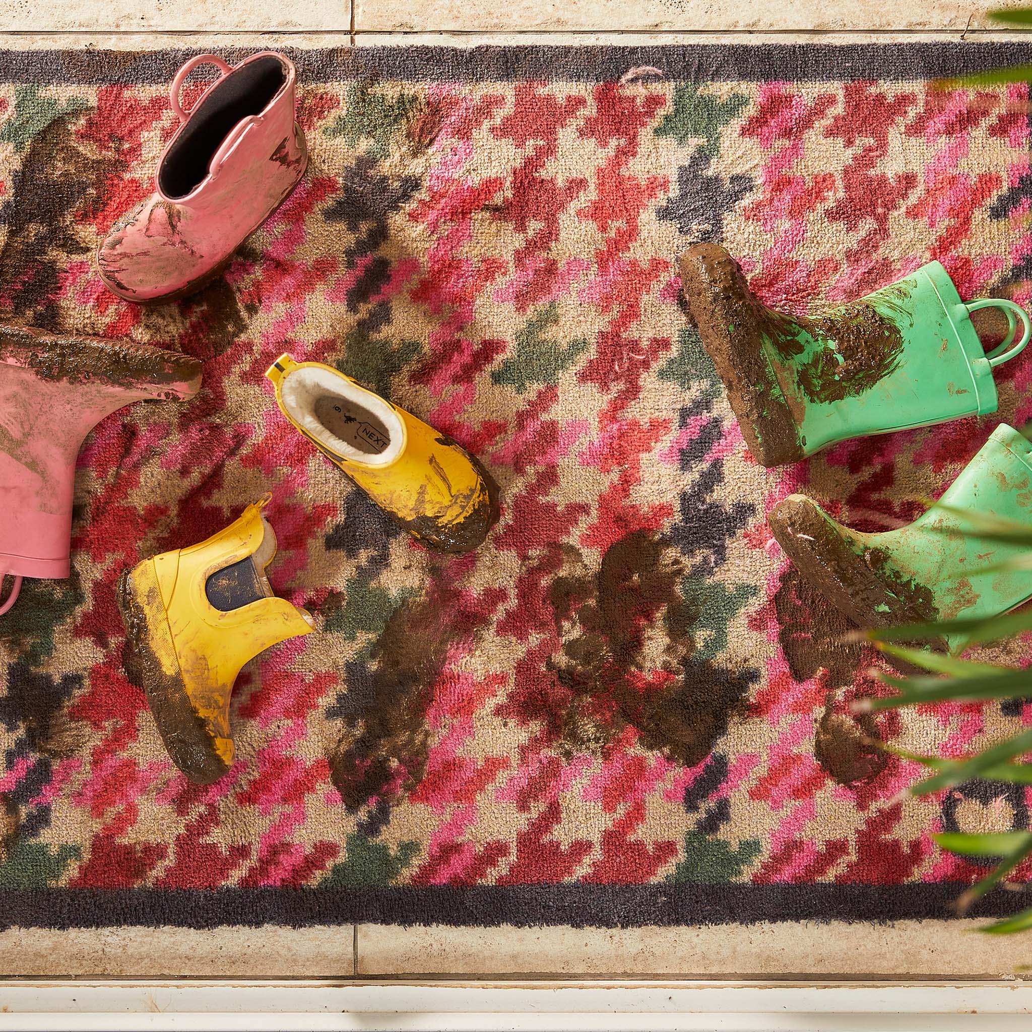 Designer 27 Houndstooth Doormat
