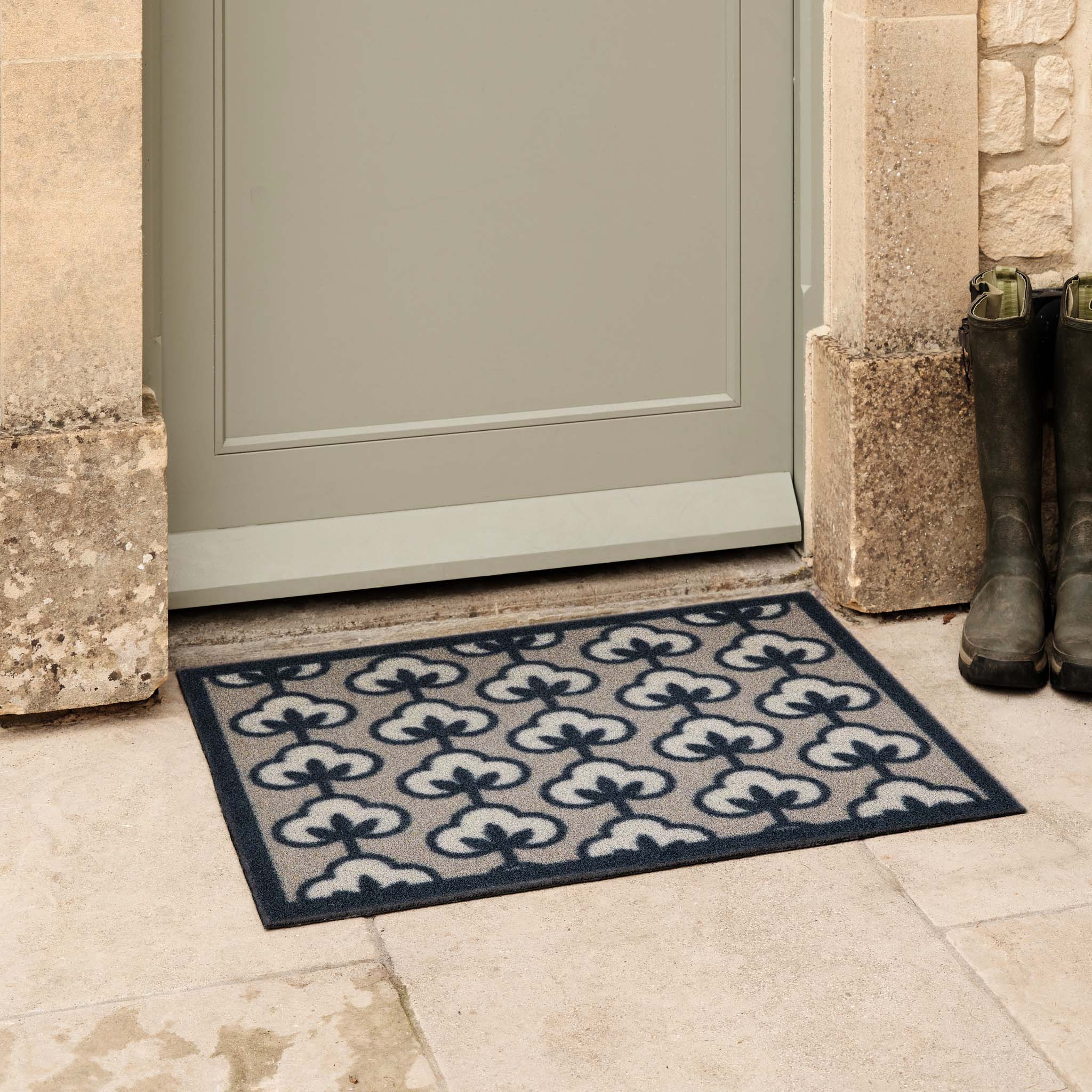 Retro Flower Neutral Outdoor Doormat